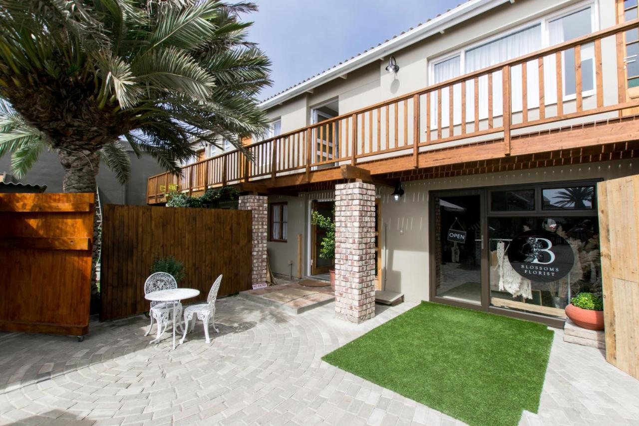 Namibia Nights Accommodation Swakopmund Exterior photo